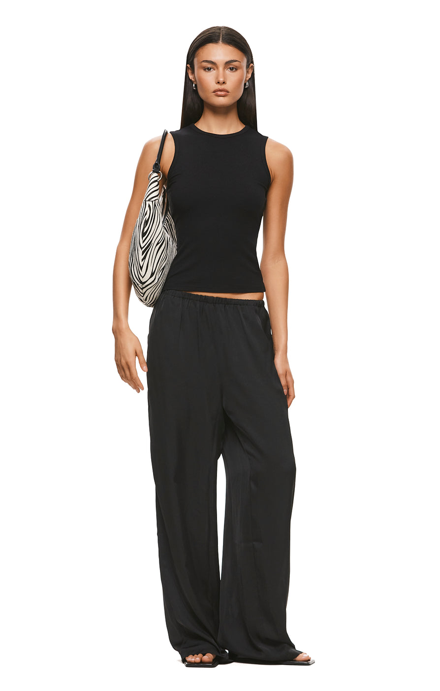 THE AMOS BLACK PANT | MODEL