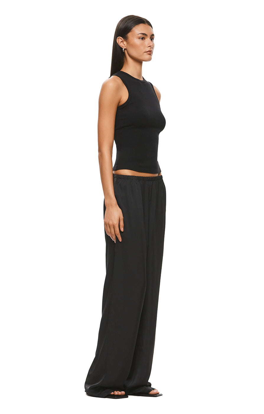 THE AMOS BLACK PANT | MODEL