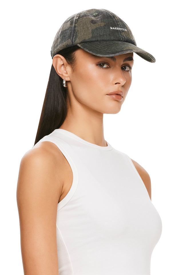 THE ESSENTIALS CAMO CAP 
