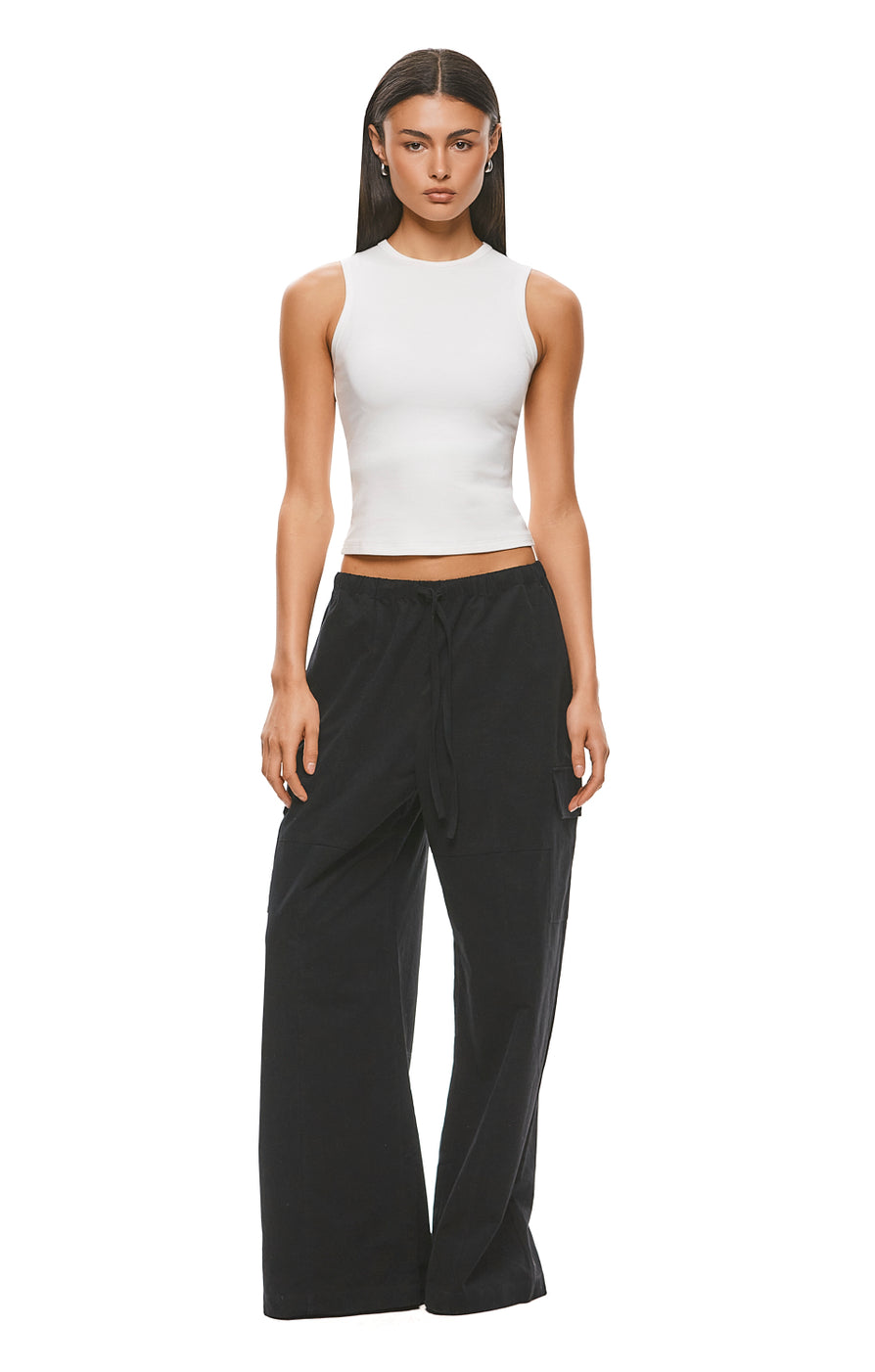 THE ZUMA BLACK PANT | MODEL