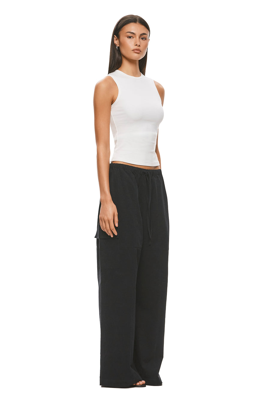 THE ZUMA BLACK PANT | MODEL