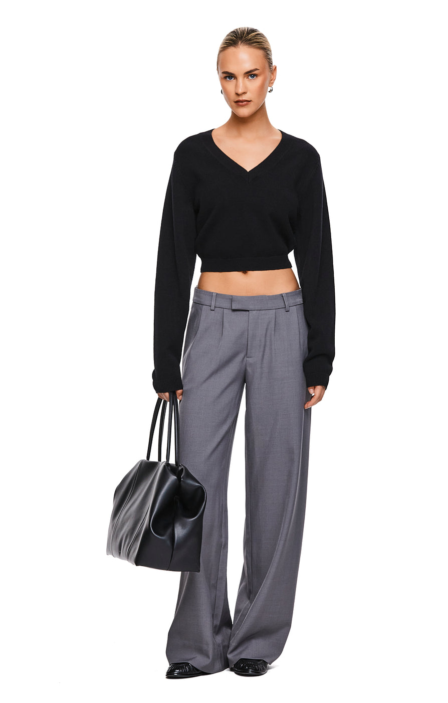 THE CULLEN BLACK KNIT | MODEL