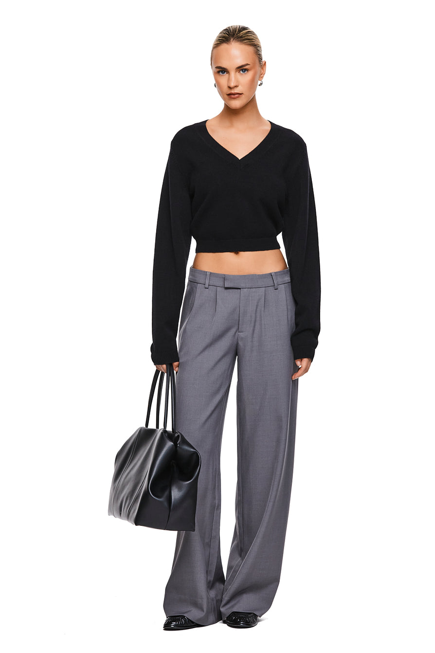 THE CULLEN BLACK KNIT | MODEL