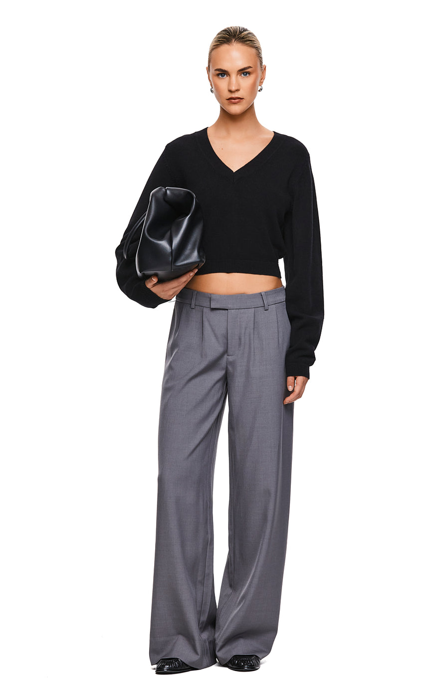 THE CULLEN BLACK KNIT | MODEL