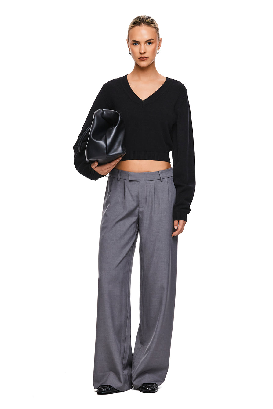 THE CULLEN BLACK KNIT | MODEL