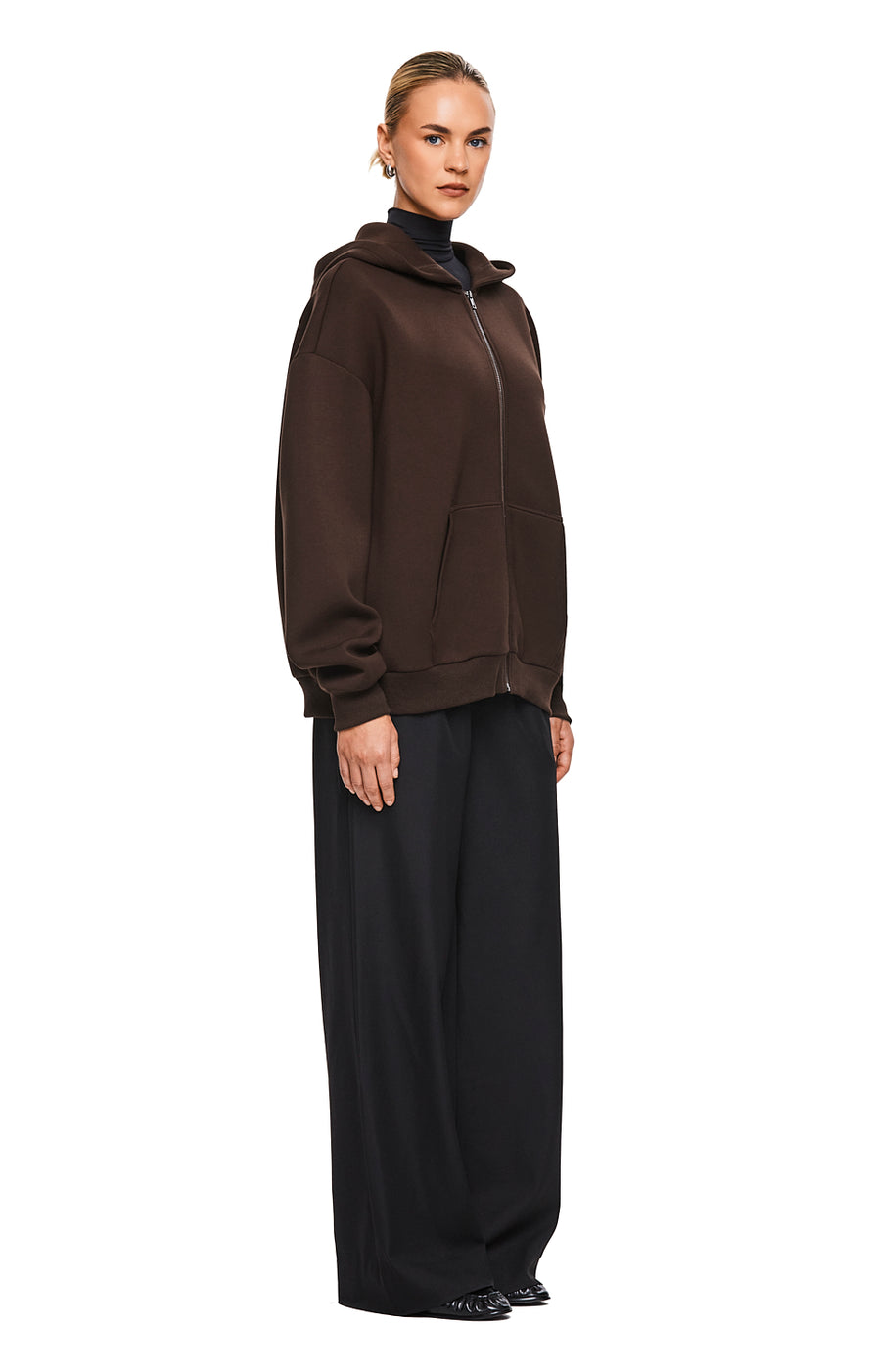 THE DARIA COFFEE HOODIE | MODEL