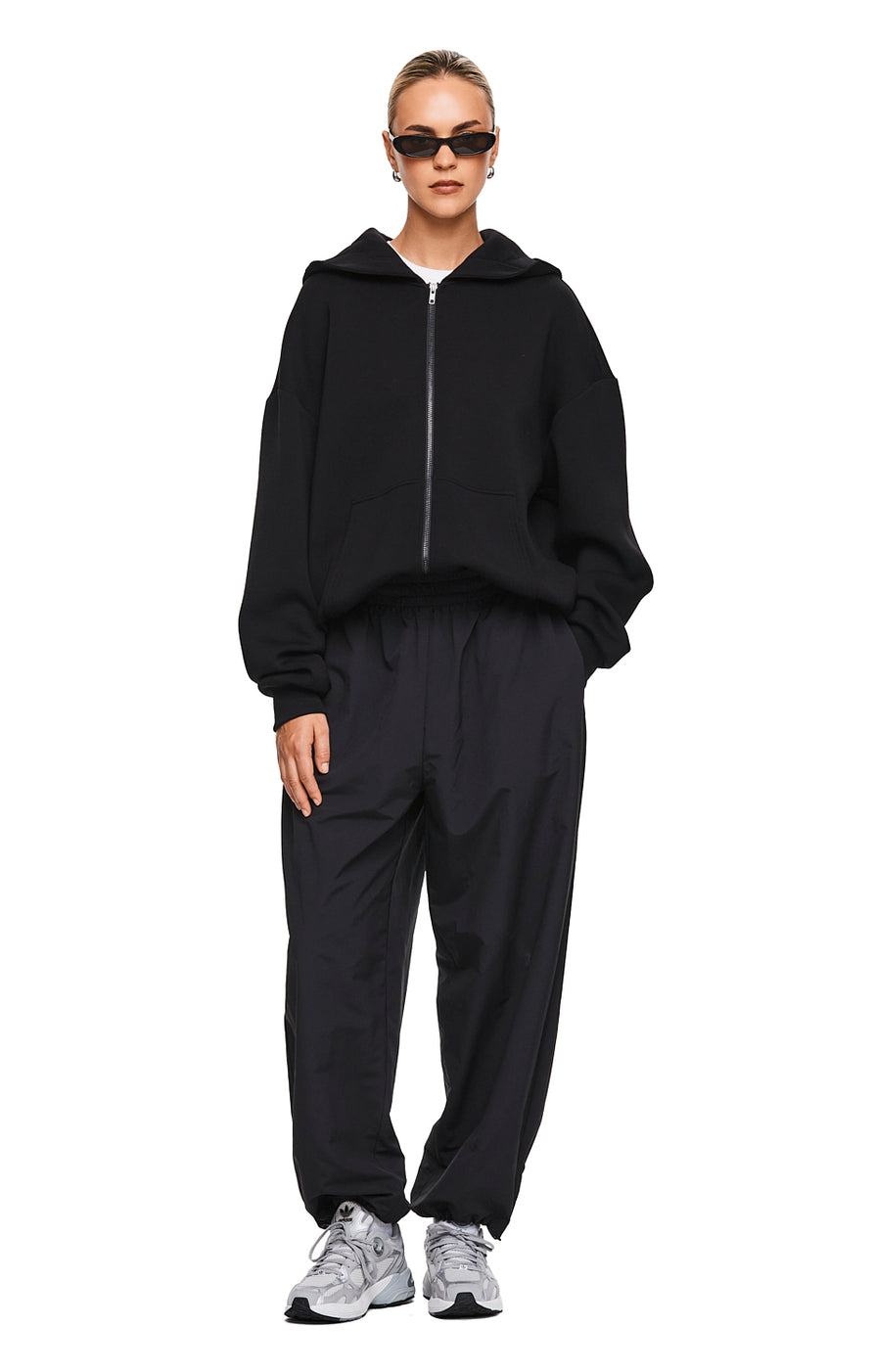 THE ASPEN BLACK PANT | MODEL