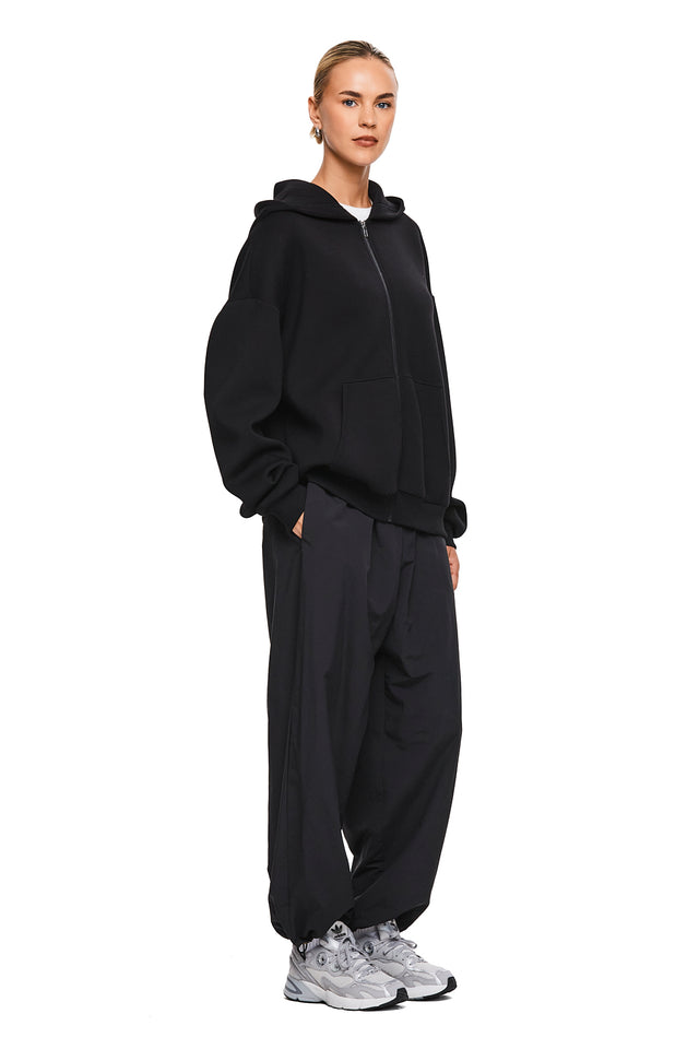 THE DARIA BLACK HOODIE 