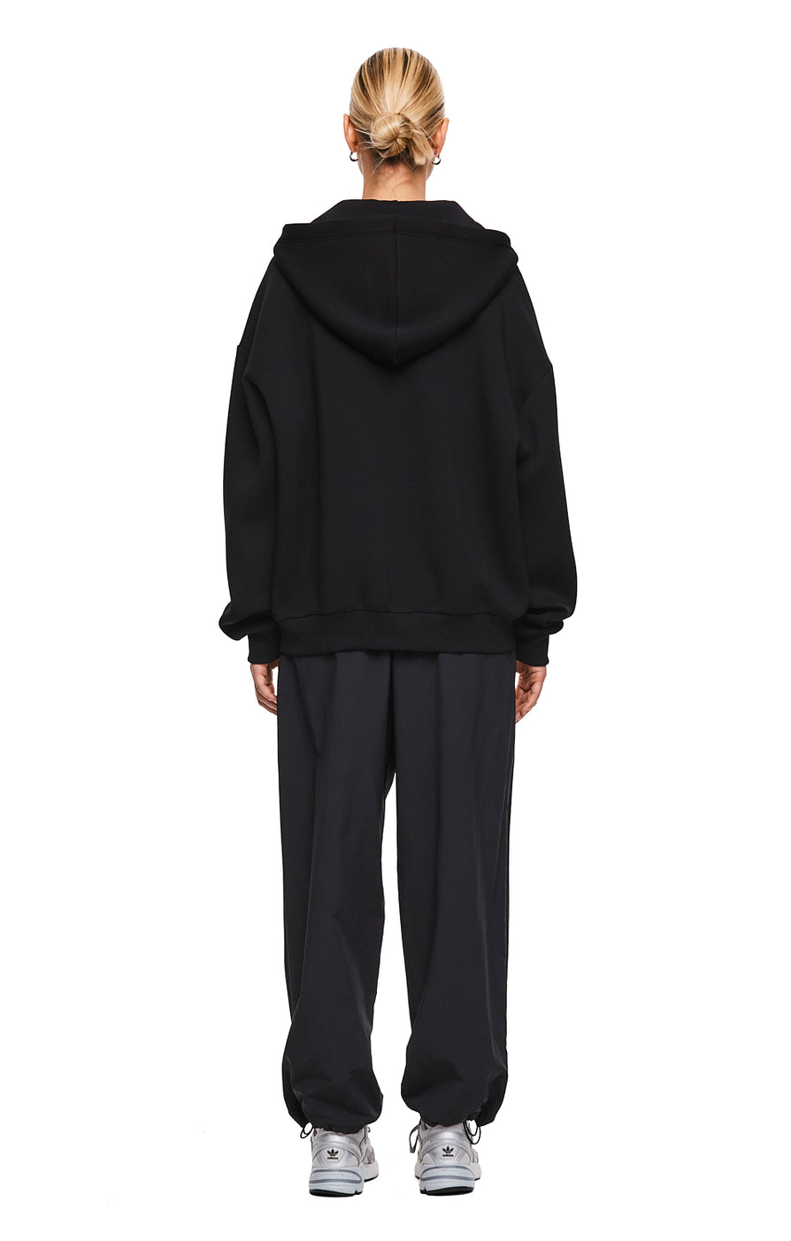 THE DARIA BLACK HOODIE | MODEL