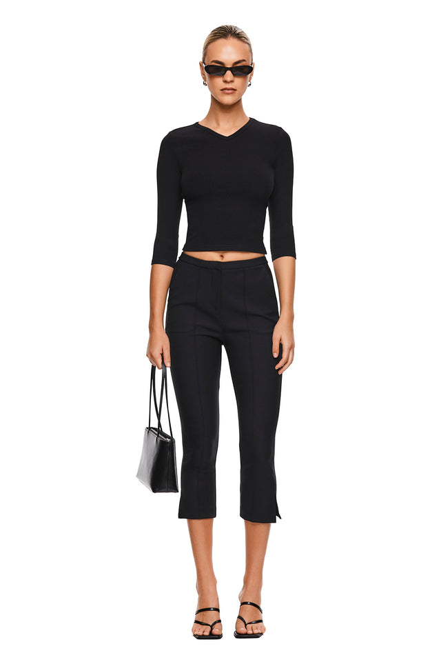THE SHILOH BLACK CAPRI 
