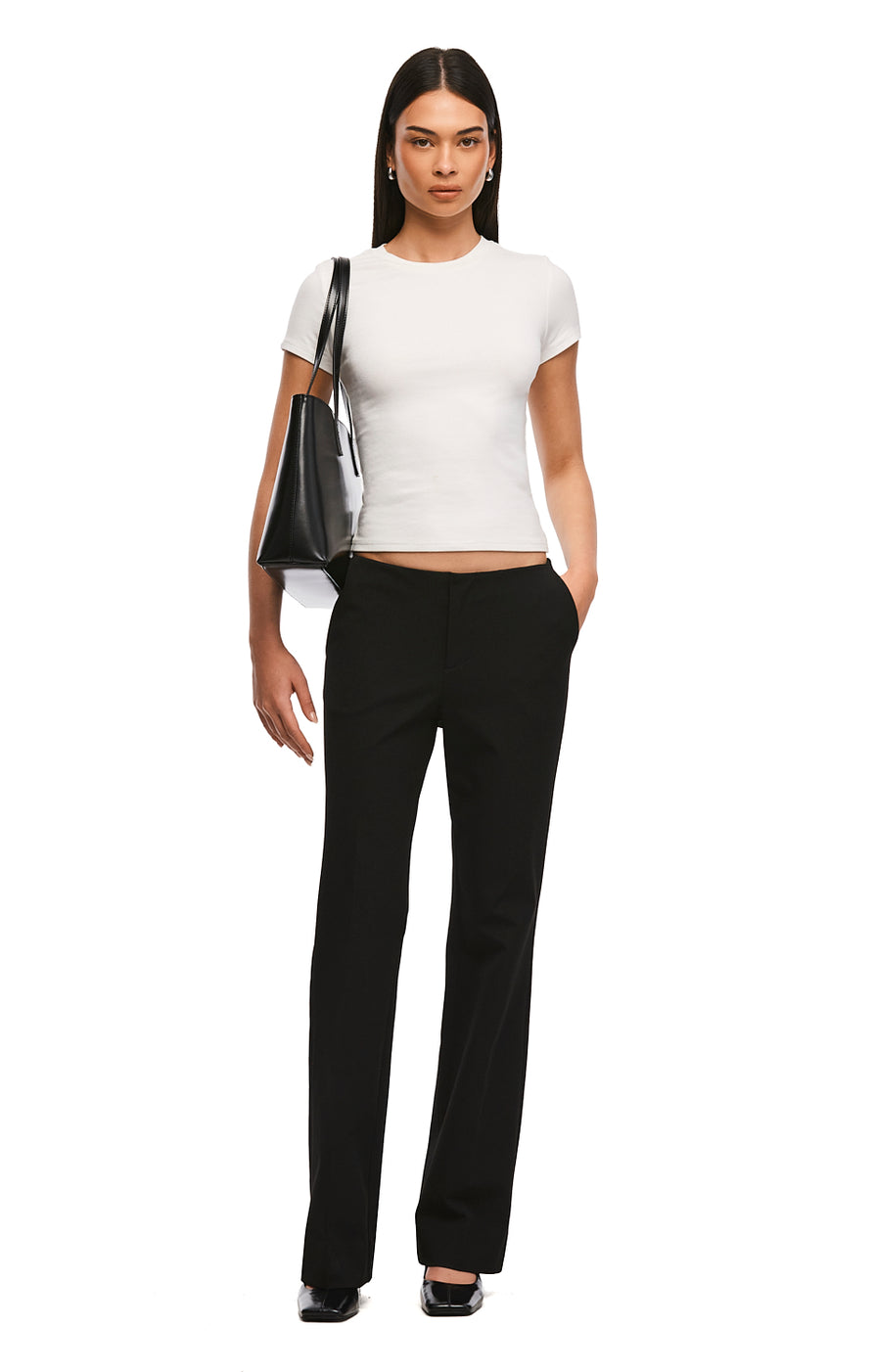 THE EFFIE BLACK PANT | MODEL