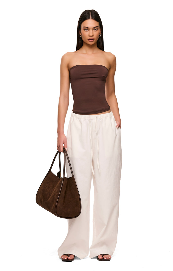 THE ENZO WHITE PANT | MODEL