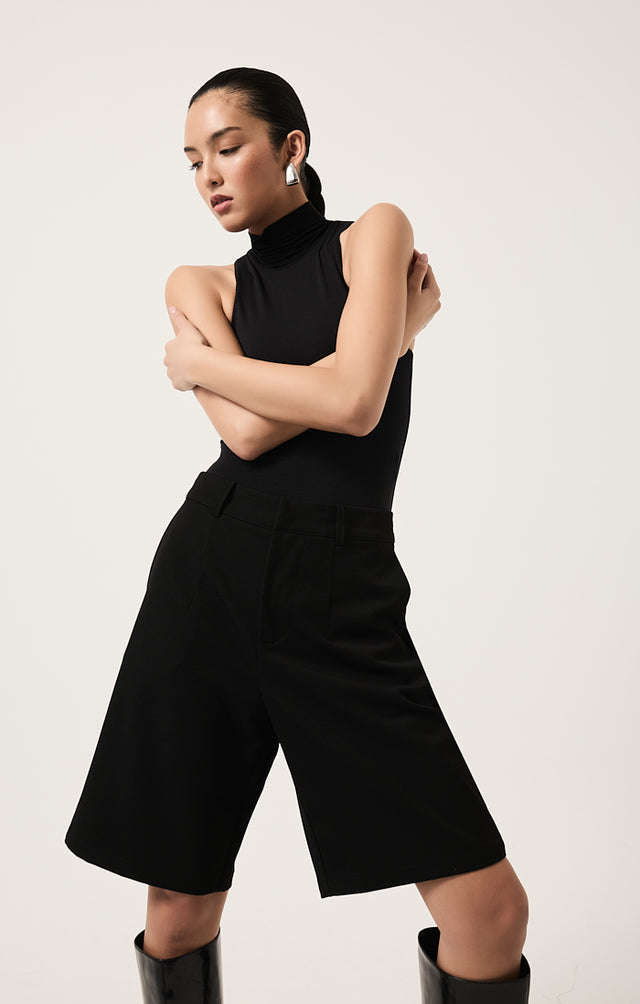 THE XANDER BLACK SHORT 
