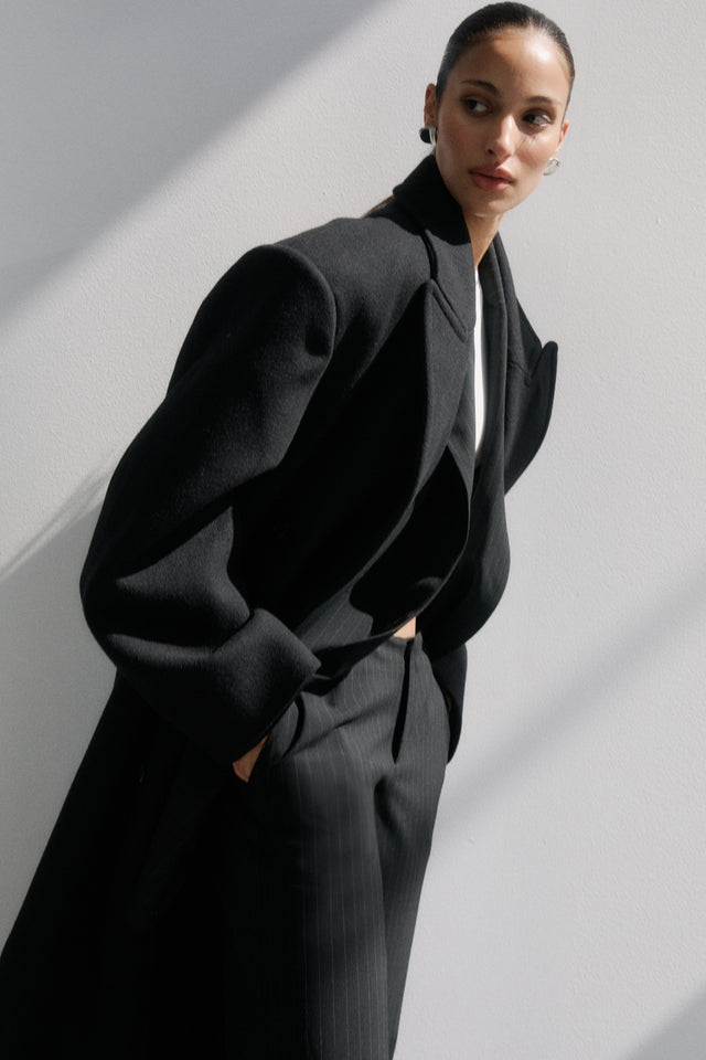 THE BOSTON BLACK COAT 