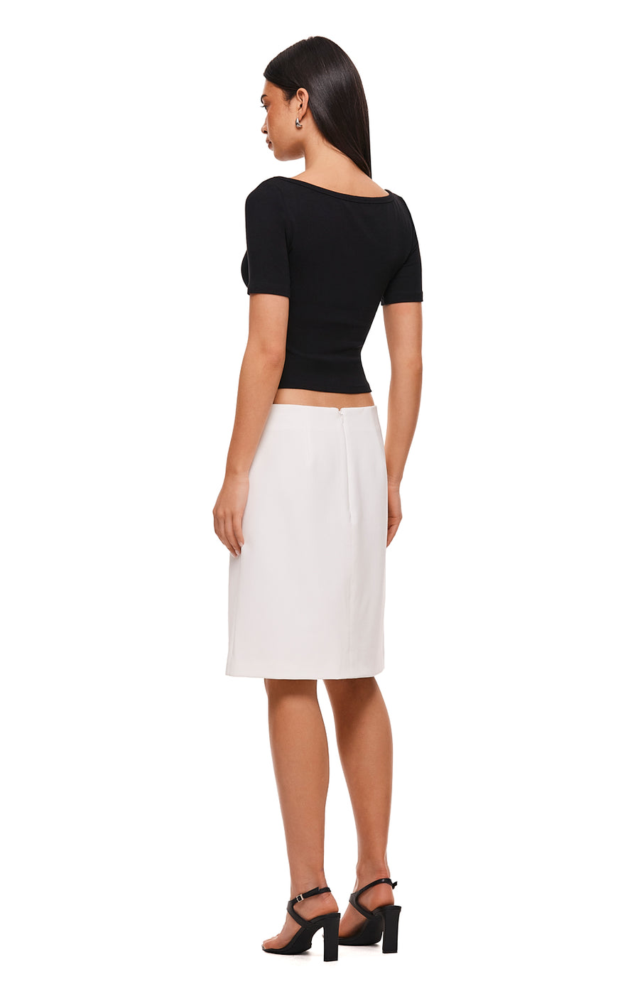 THE BOBBIE BLACK TOP | MODEL