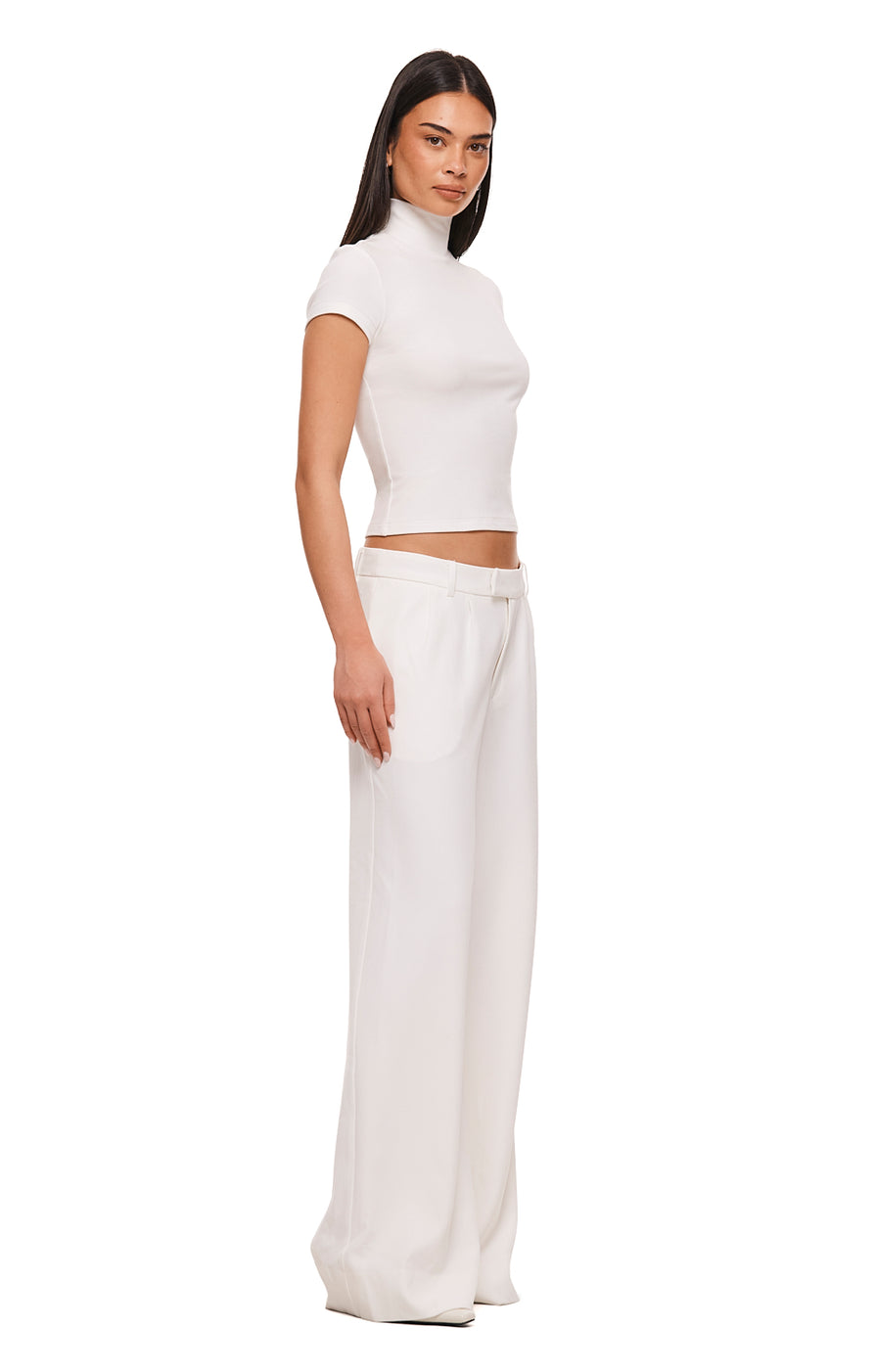 THE RAYNER WHITE PANT | MODEL