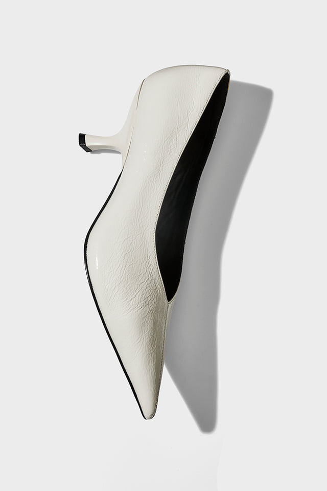 THE HILTON WHITE HEEL 