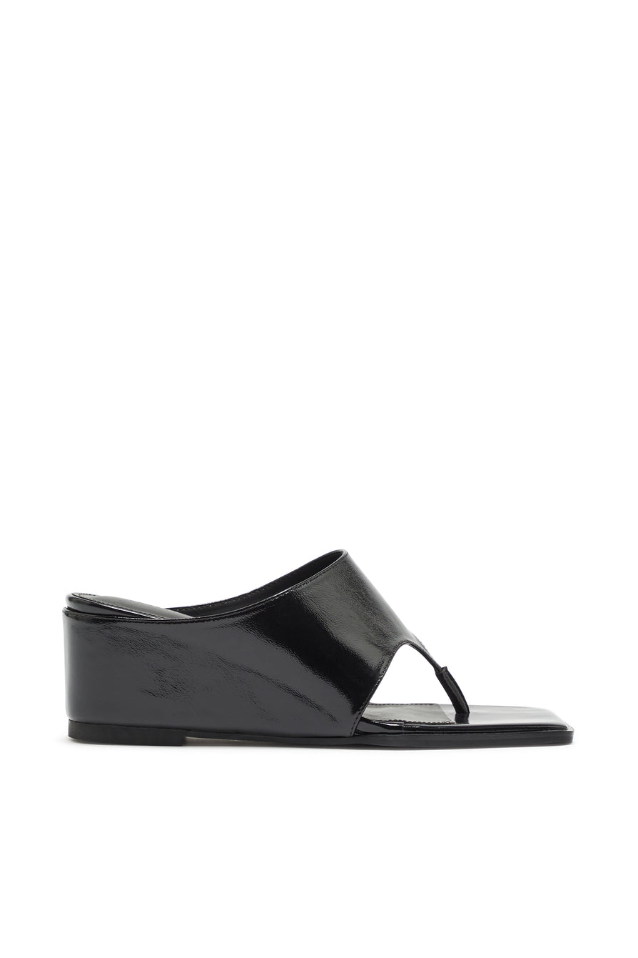 THE KENDALL BLACK WEDGE | GHOST