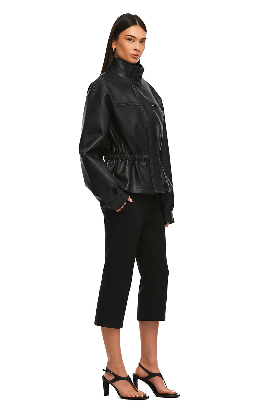 THE KENNEDY BLACK JACKET | MODEL