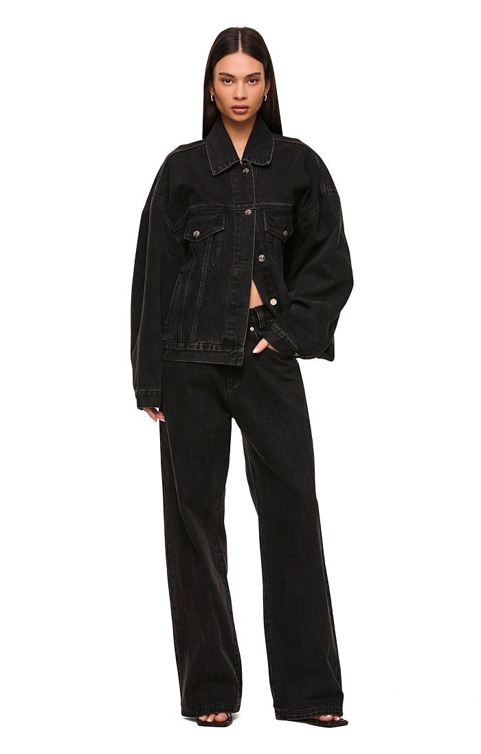 THE MAXWELL BLACK JEAN | model