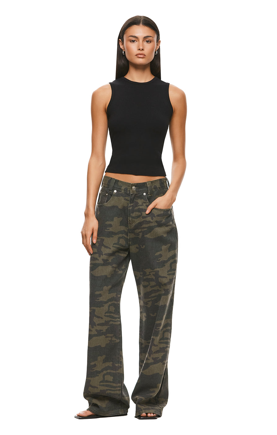 THE MAXWELL CAMO PRINT JEAN | MODEL