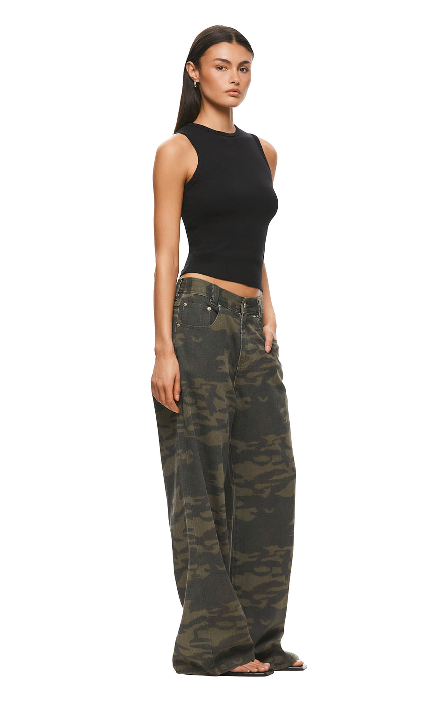 THE MAXWELL CAMO PRINT JEAN | MODEL