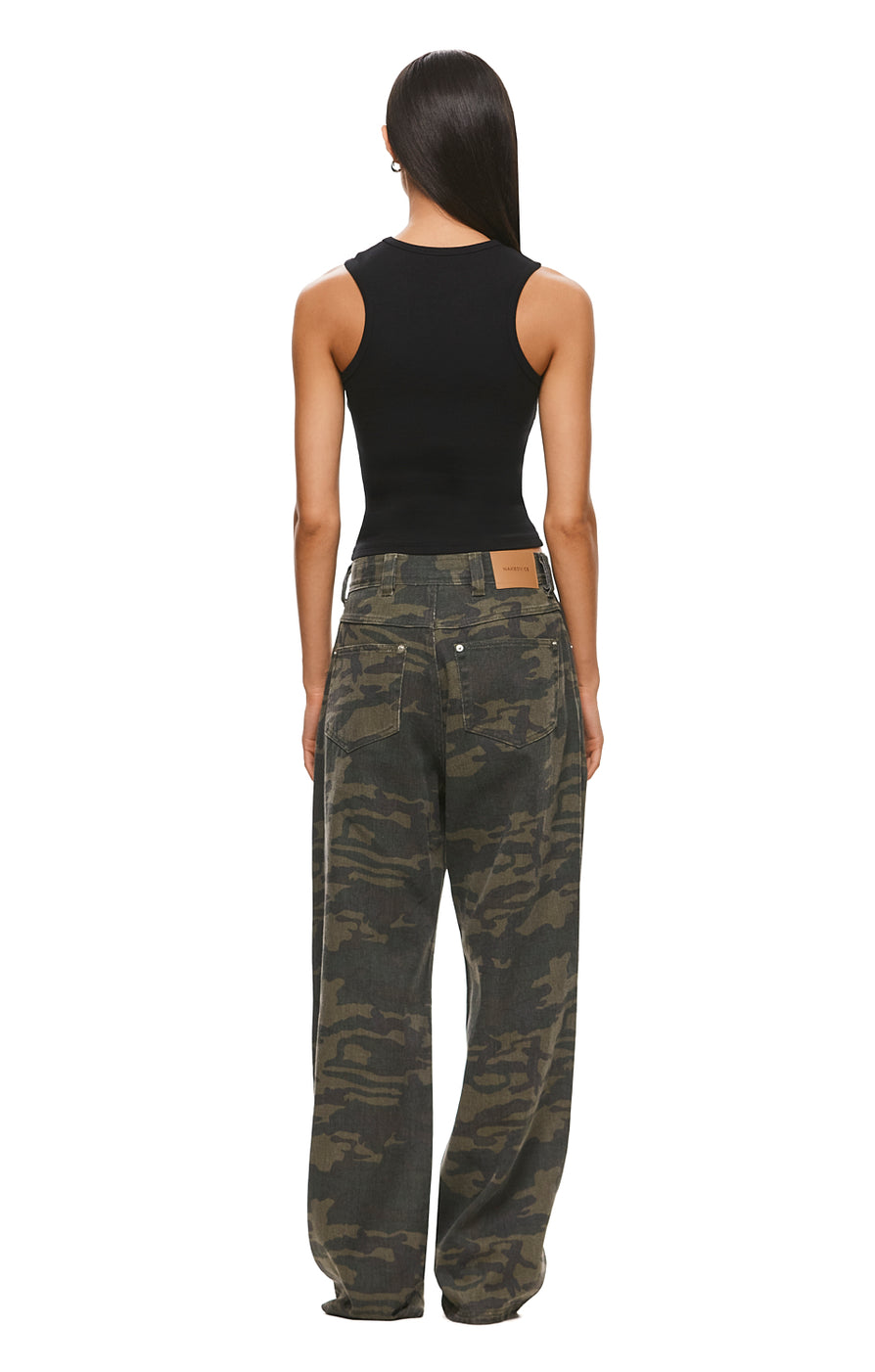 THE MAXWELL CAMO PRINT JEAN | MODEL