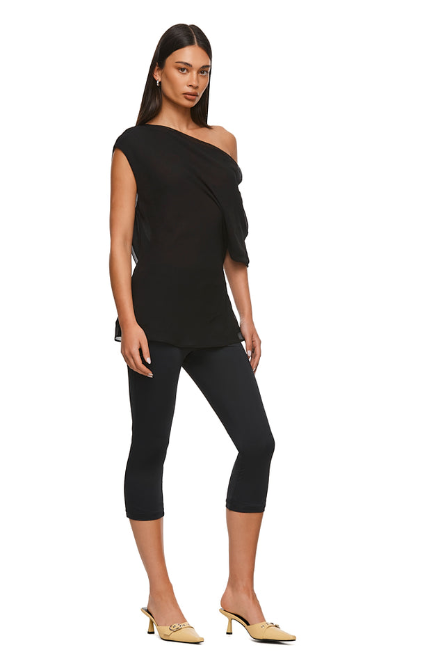 THE THEA BLACK CAPRI 
