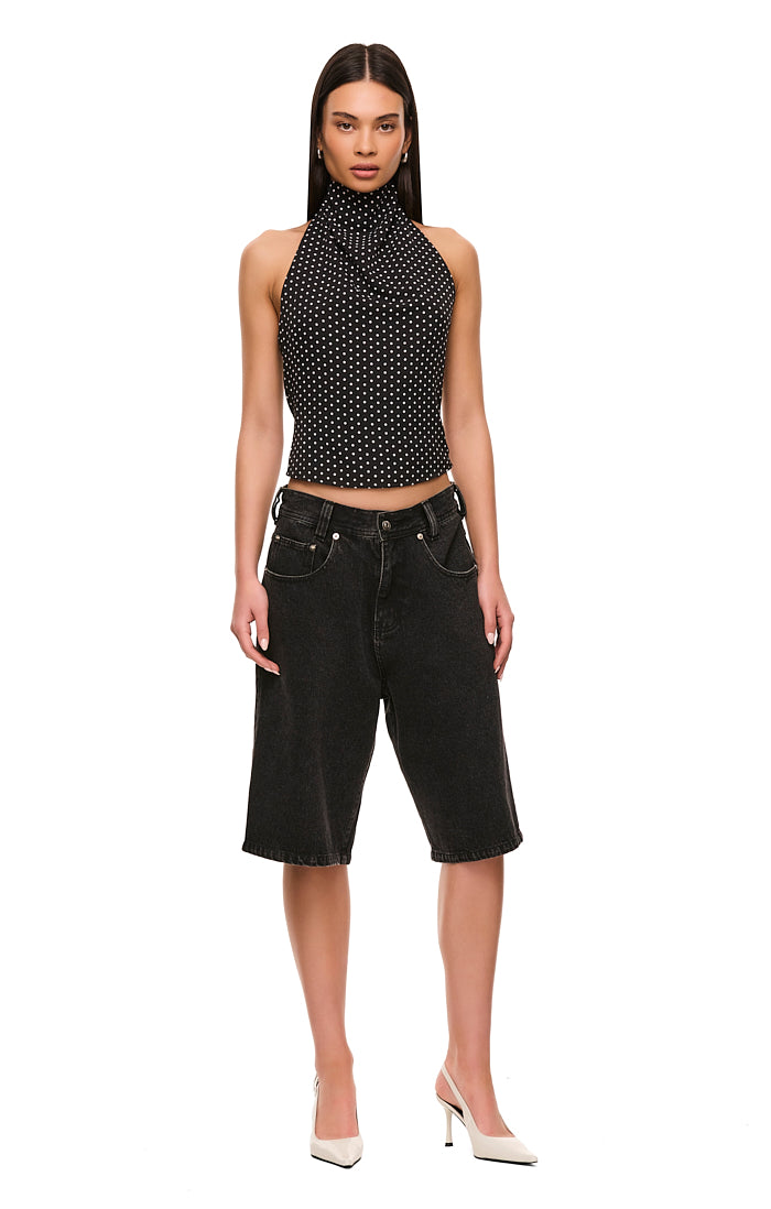 THE MAXWELL BLACK SHORT | model