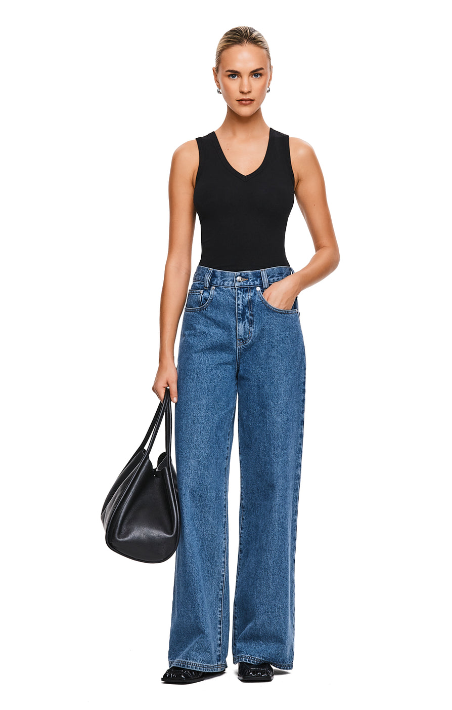 THE TURNER VINTAGE BLUE JEAN | MODEL