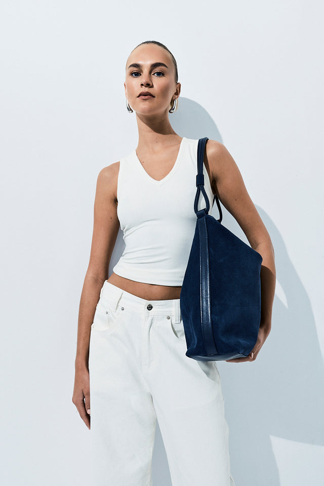 THE GELLAR NAVY BAG 