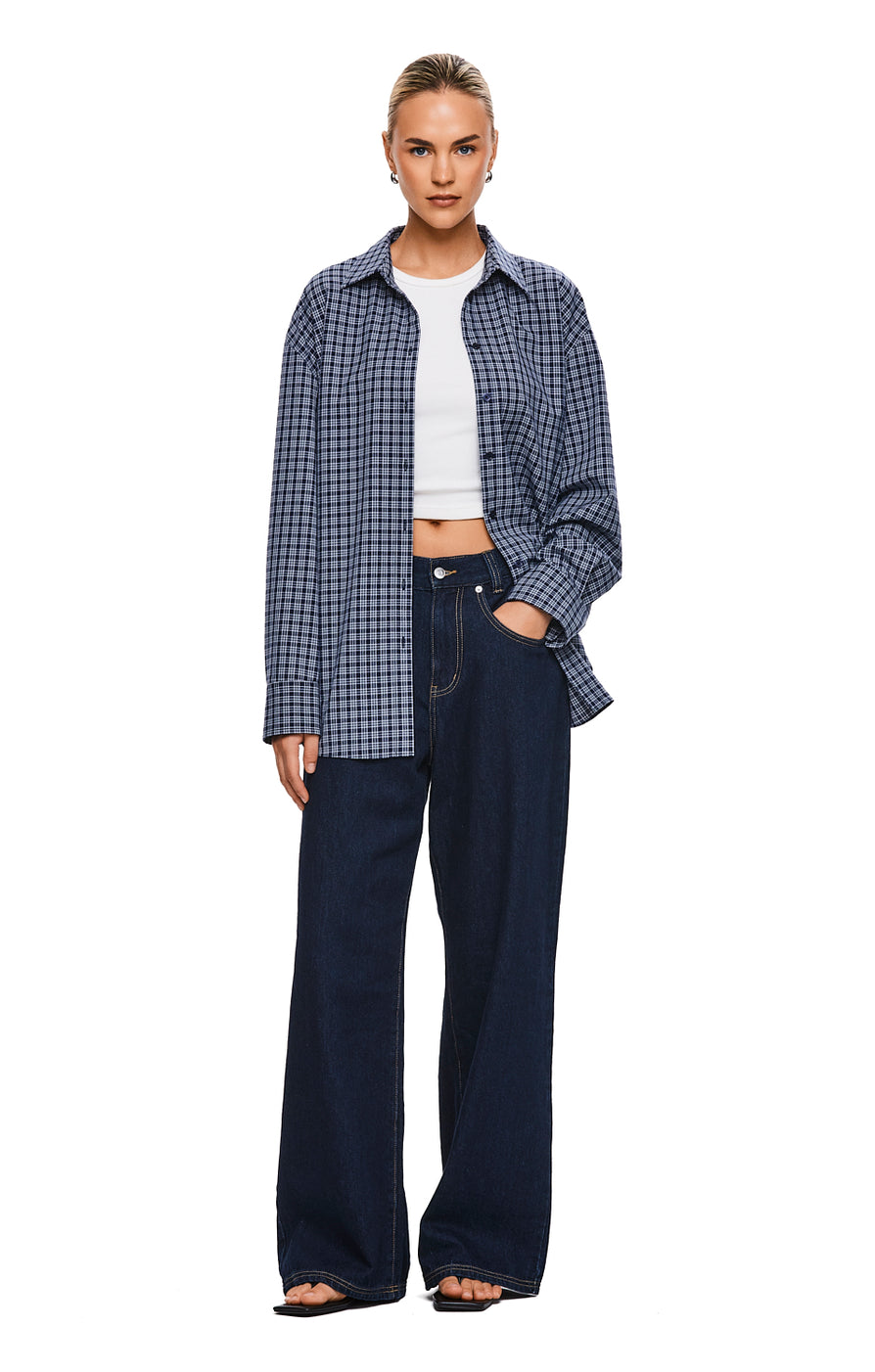 THE PAX NAVY SHIRT | MODEL