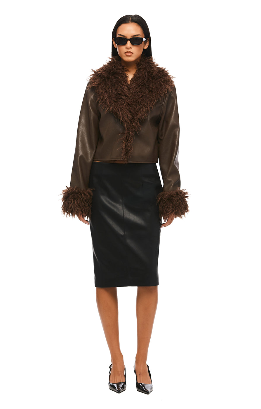 THE DEMPSEY BLACK SKIRT | MODEL