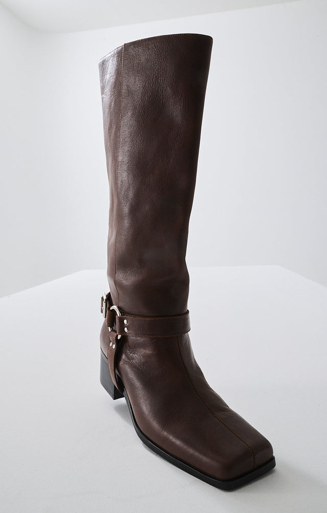 THE RESSE BROWN BOOT 