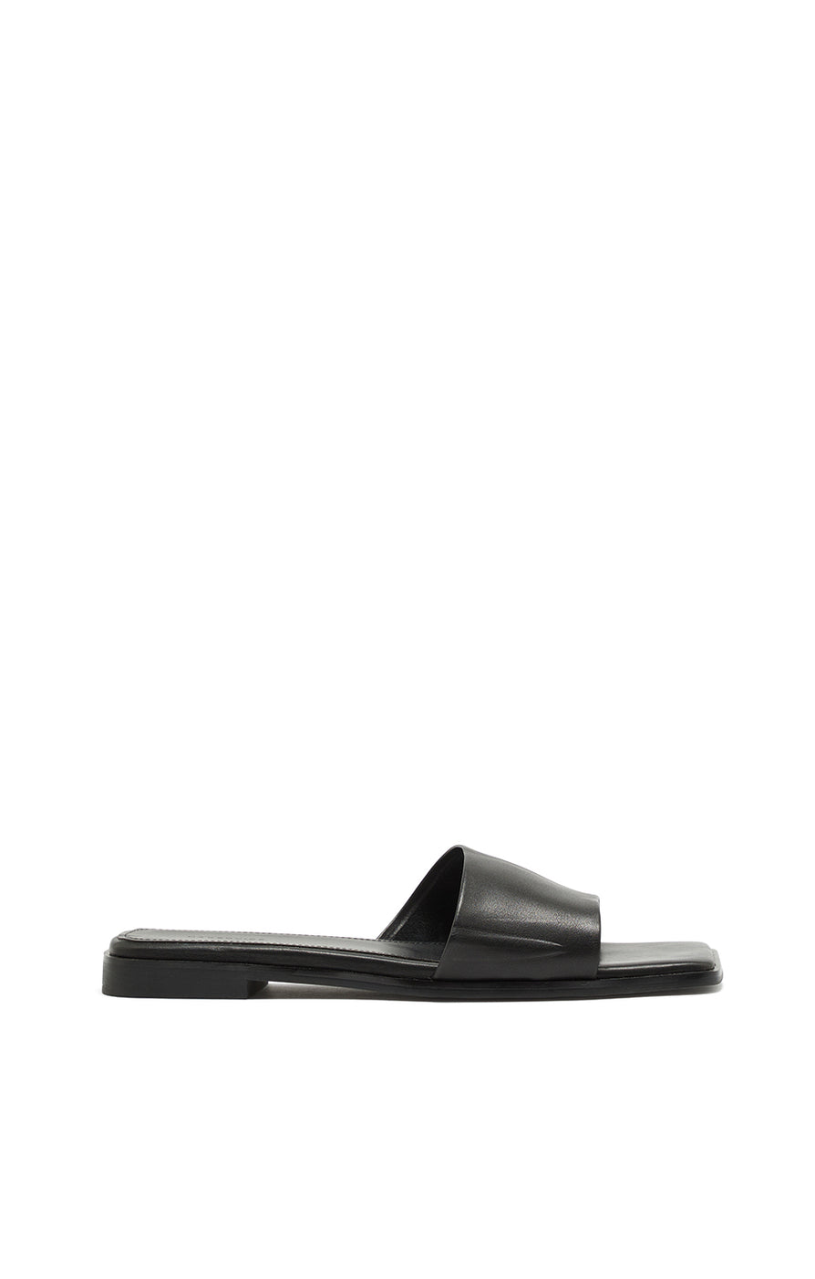 THE ROMY BLACK FLAT | GHOST