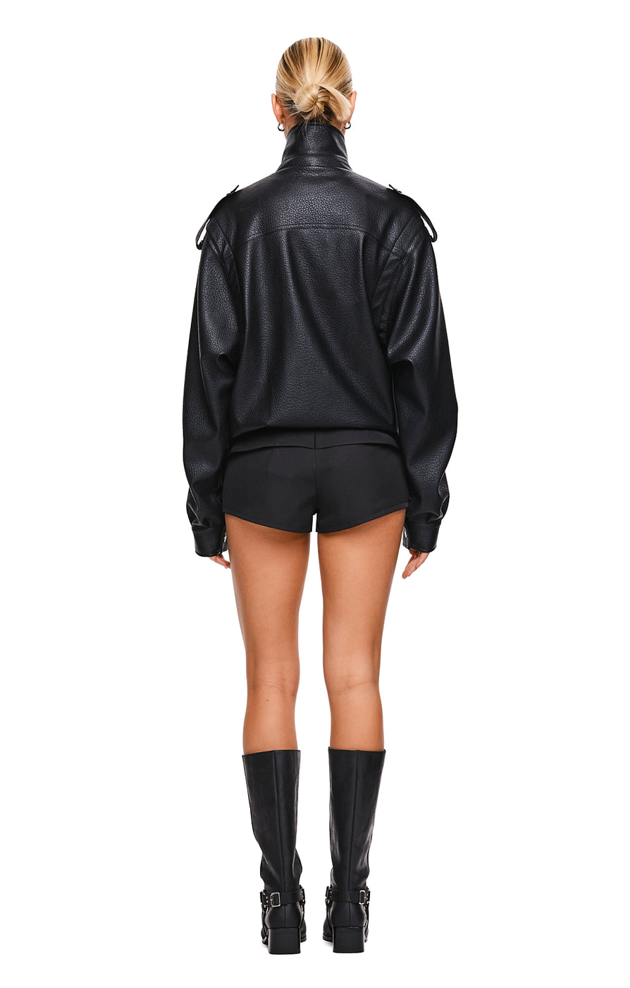 THE RORI BLACK JACKET | MODEL