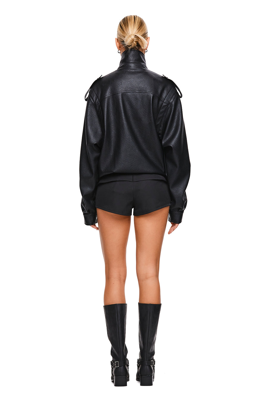 THE RORI BLACK JACKET | MODEL