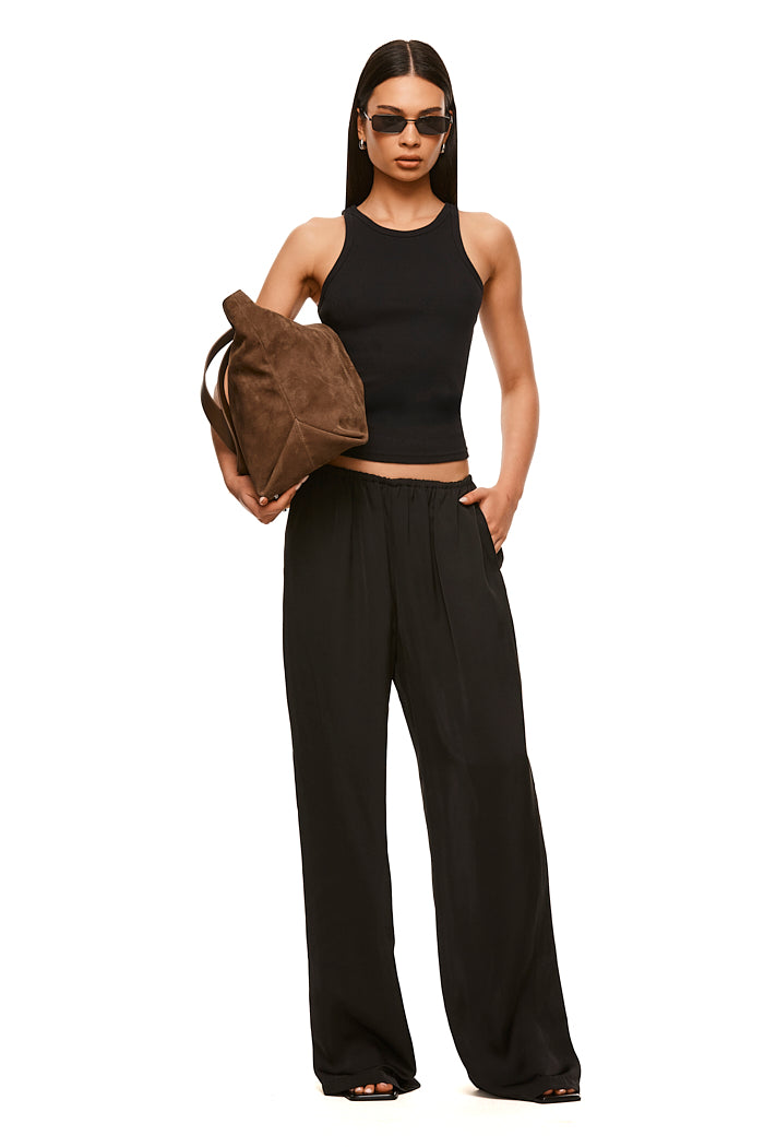 THE AMOS BLACK PANT | MODEL