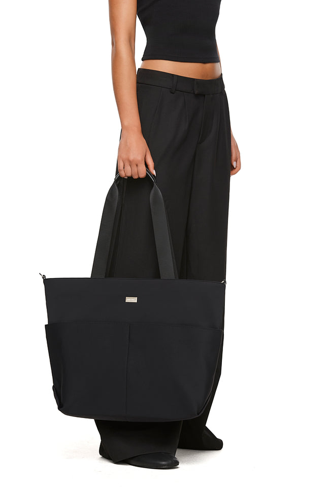 THE MAPLE BLACK BABY BAG 