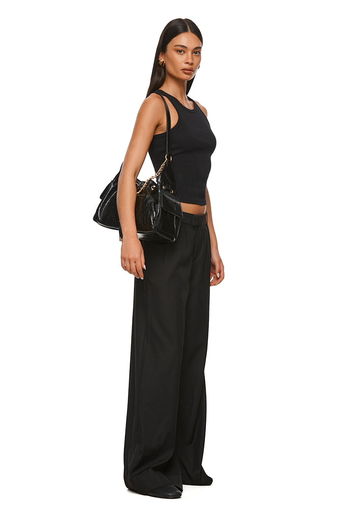 THE LENNON BLACK BAG | MODEL