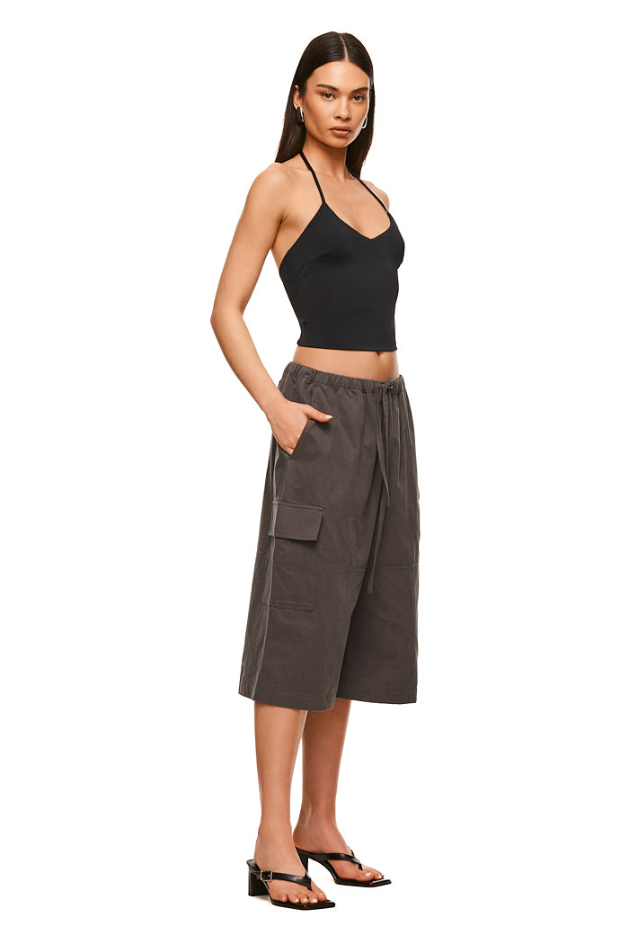 THE ZUMA GREY SHORT | MODEL