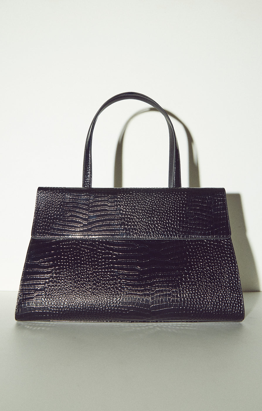 THE SIDNEY BLACK CROC TOTE | LIFESTYLE