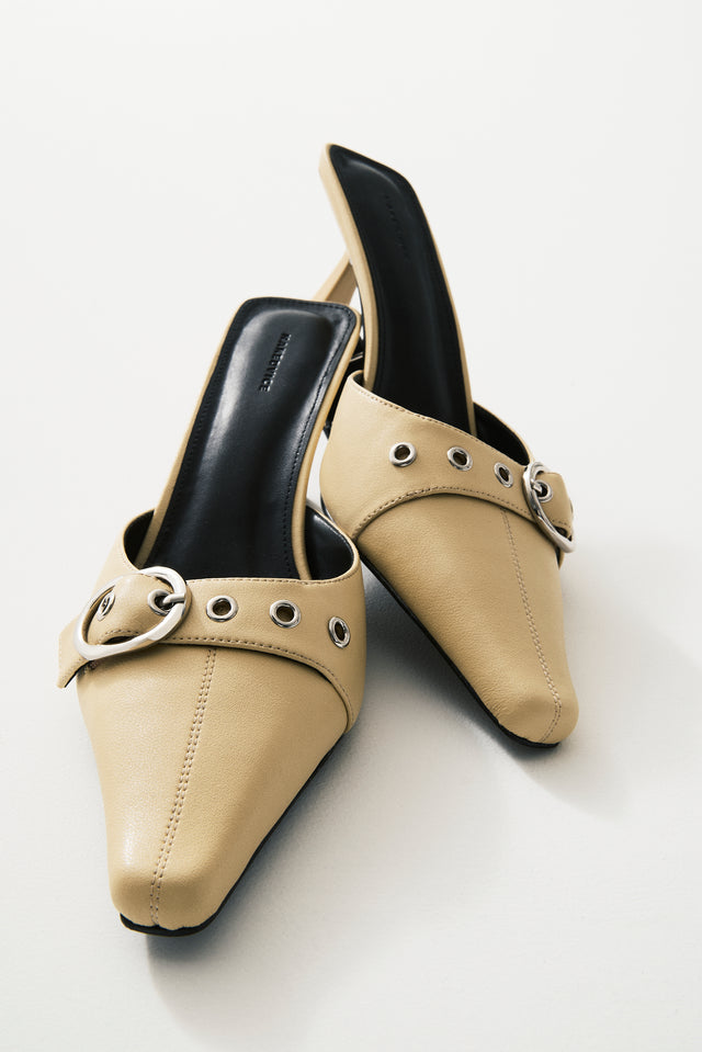 THE SIENNA BUTTER HEEL 
