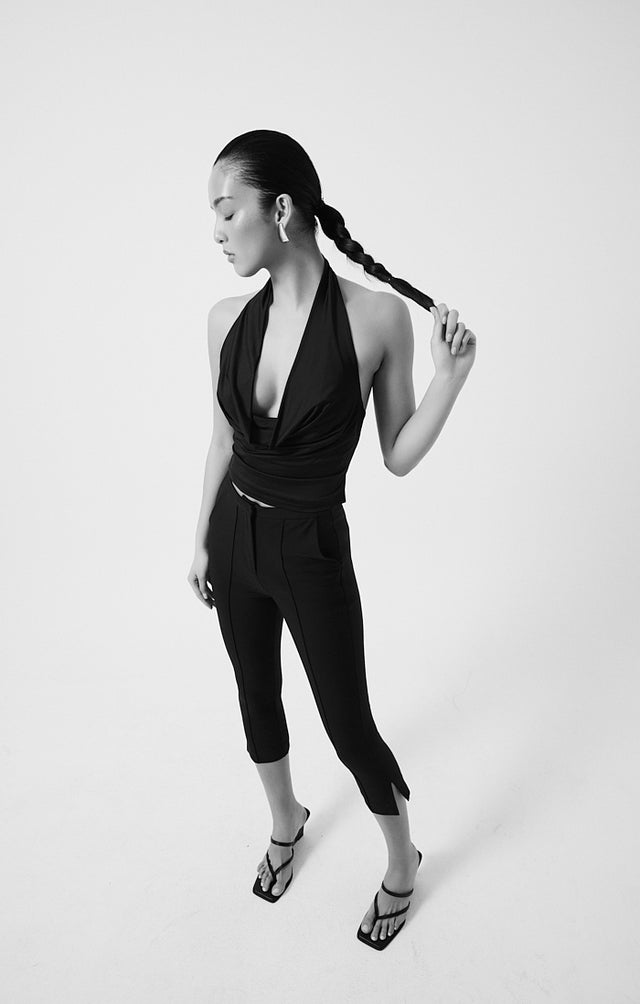 THE SHILOH BLACK CAPRI 
