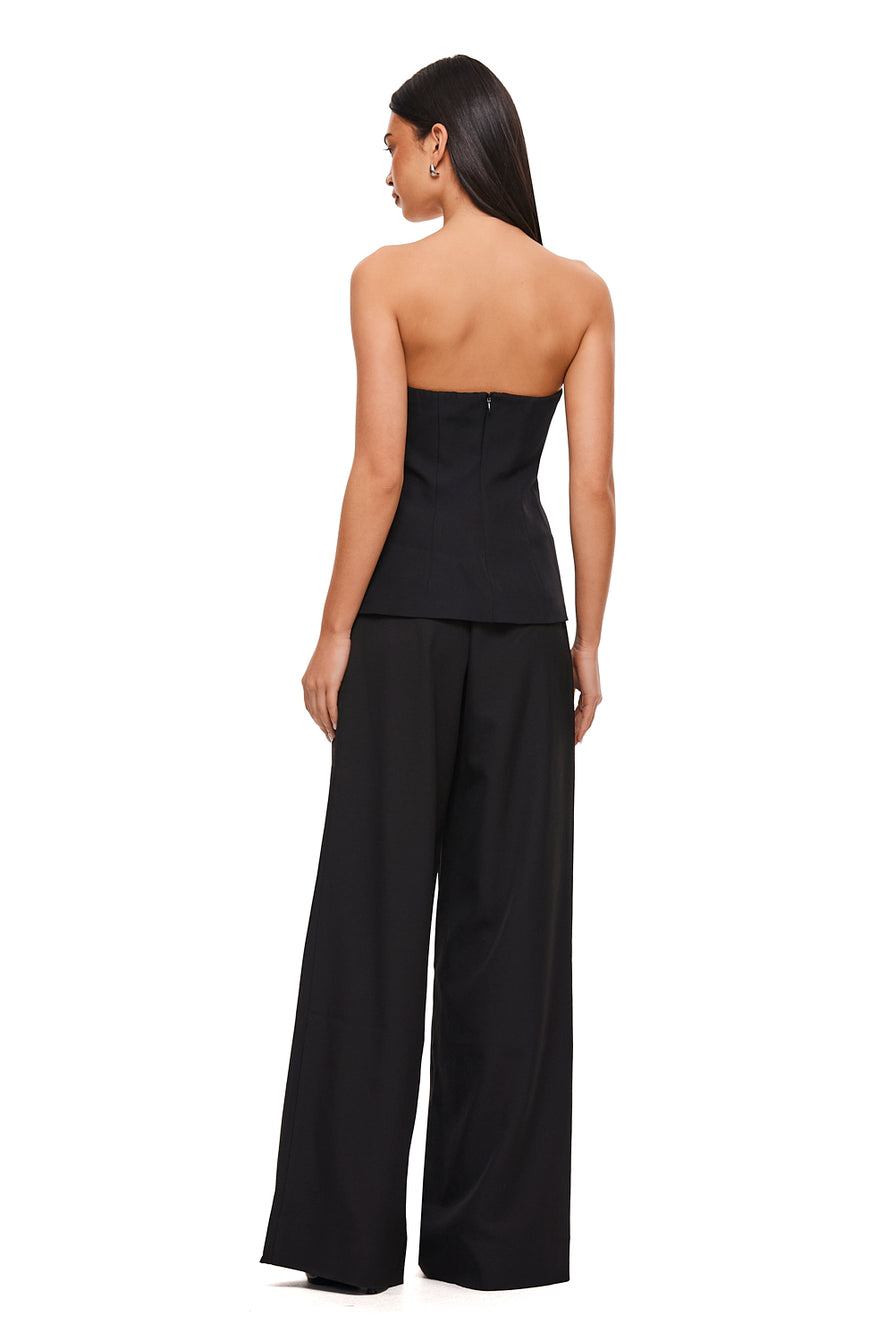 THE SULLIVAN BLACK TOP | MODEL