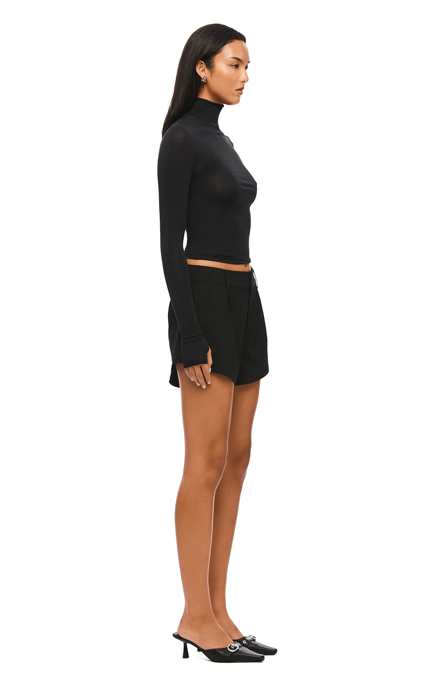 THE ALTO BLACK PINSTRIPE SHORT | MODEL