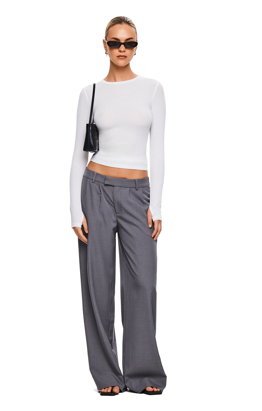 THE DOVE WHITE TOP | MODEL