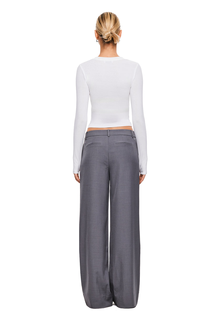 THE DOVE WHITE TOP | MODEL