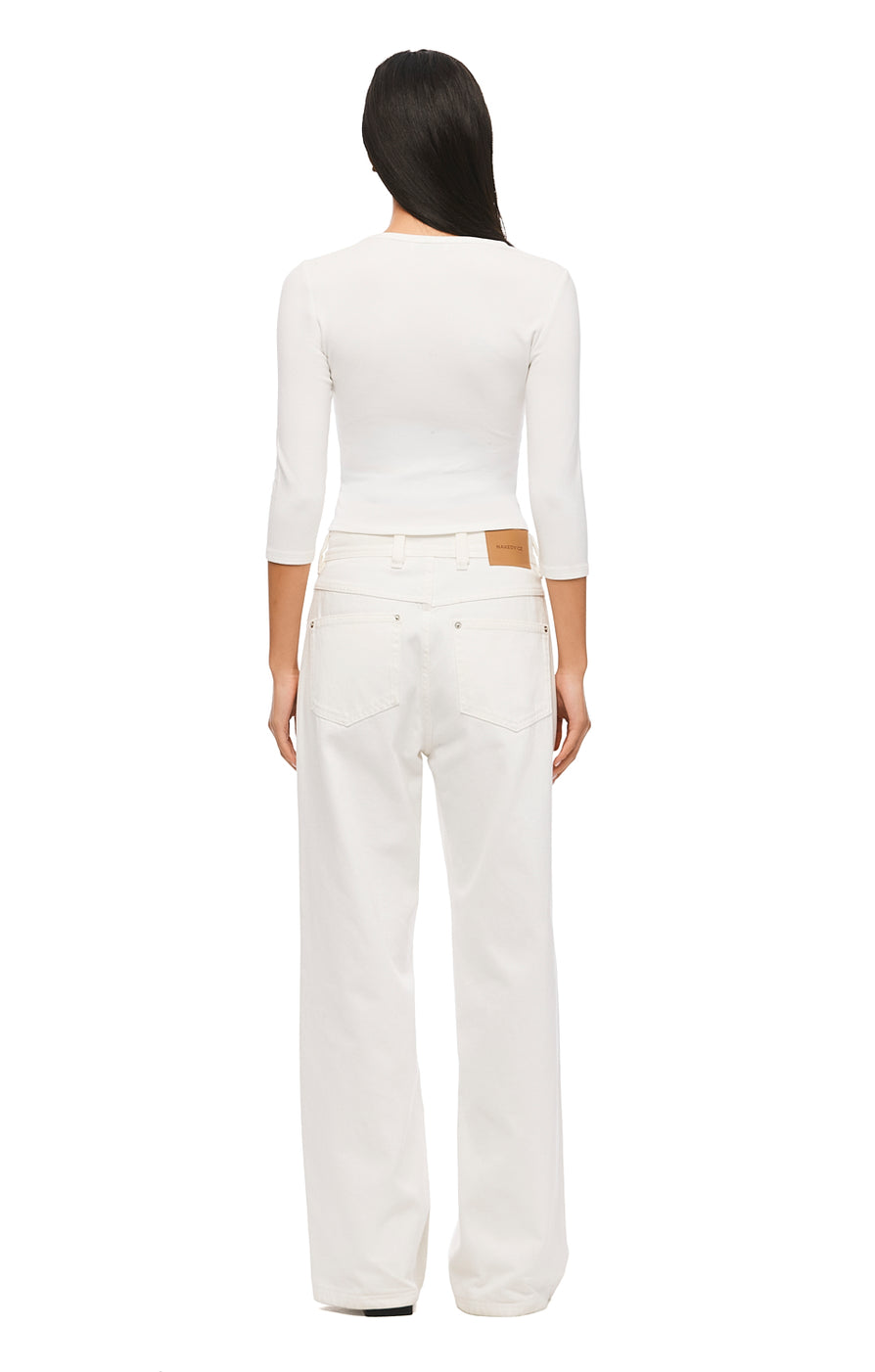 THE DENVER WHITE TOP | MODEL