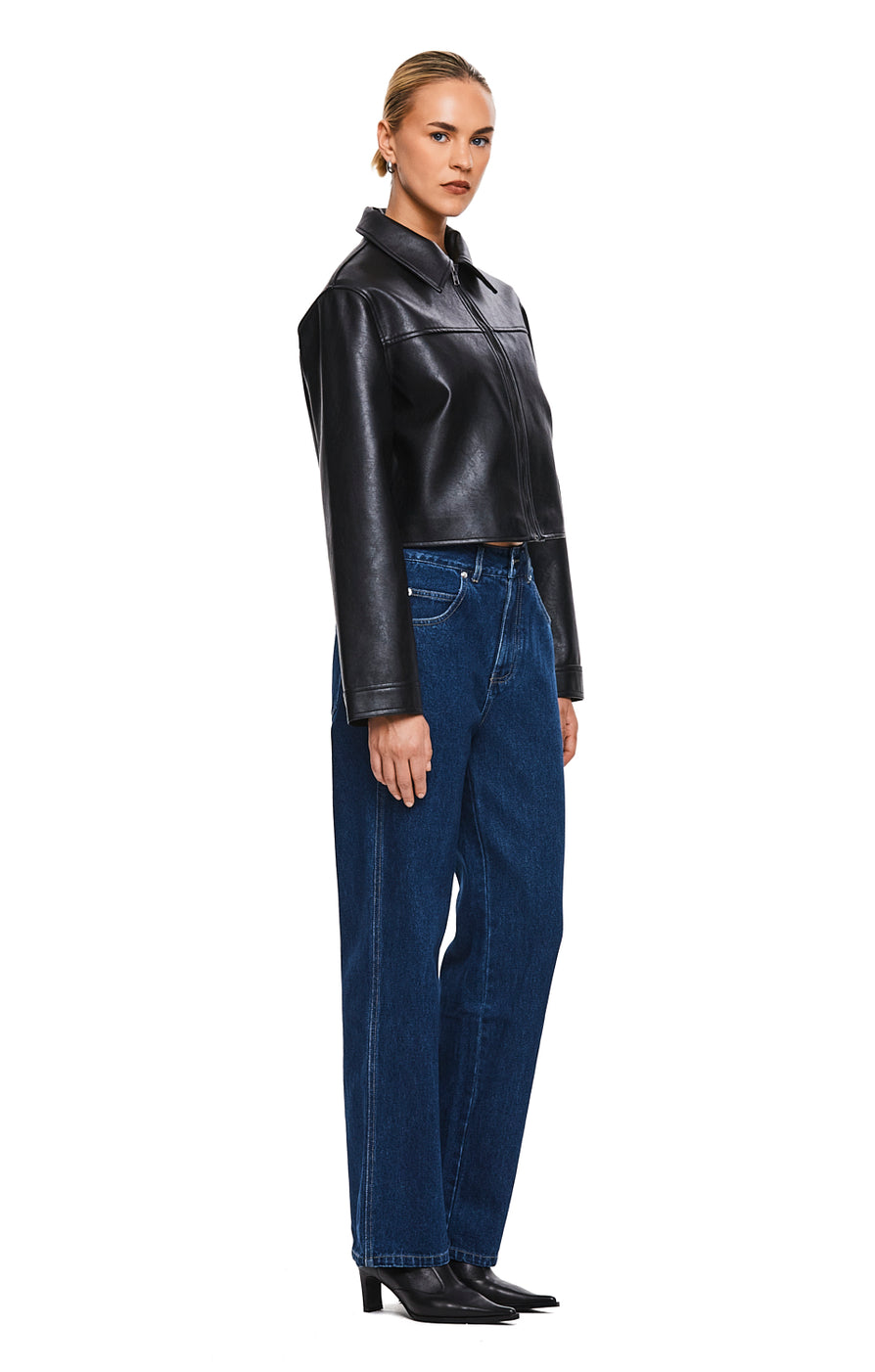 THE TANNER BLACK JACKET | MODEL